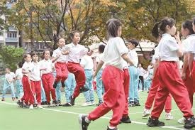 反诈防范：高回报承诺的心理诱因分析。（防范诈骗：高收益承诺背后的心理诱因剖析）